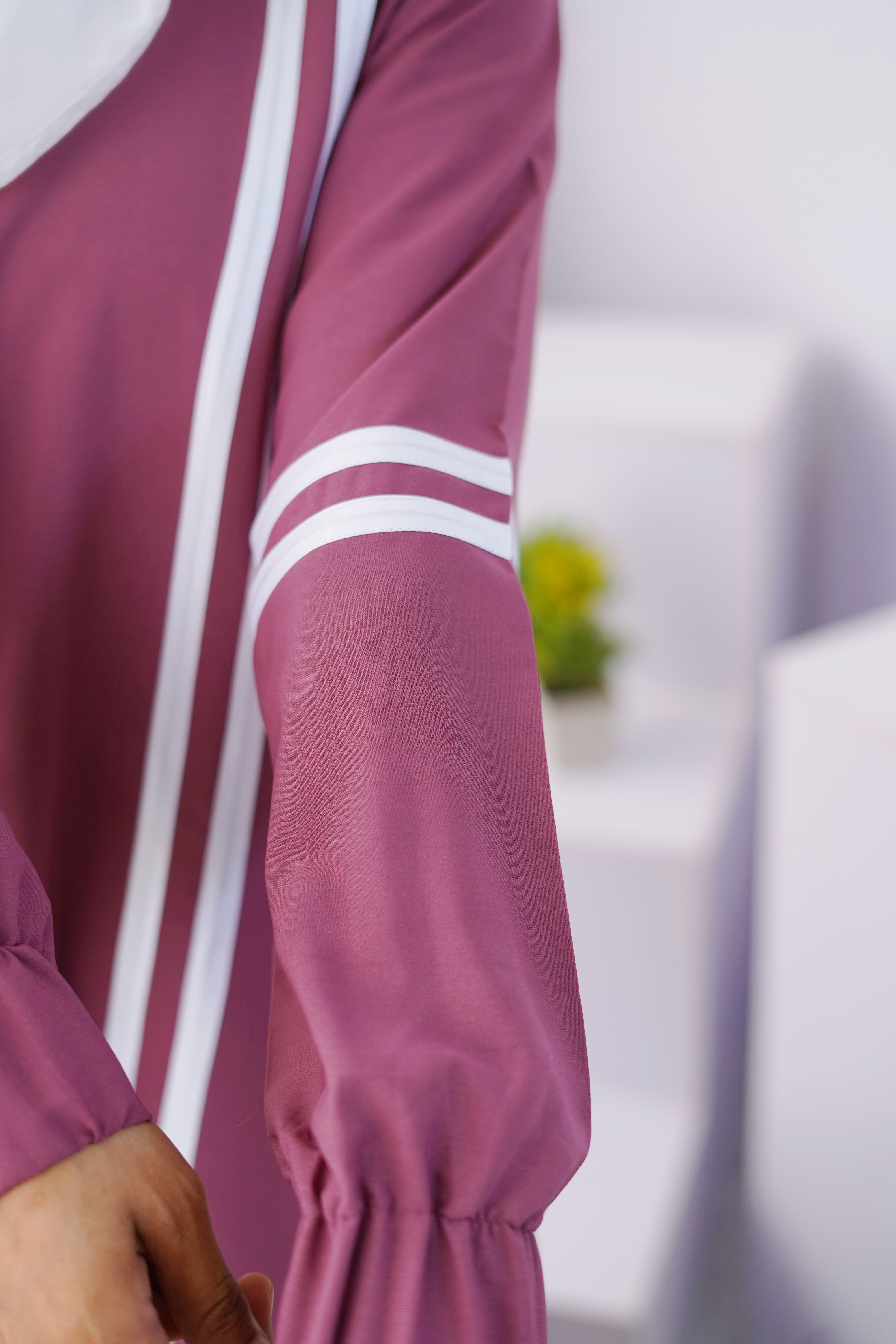 Sporty Chic Stripe Abaya – Raspberry Pink