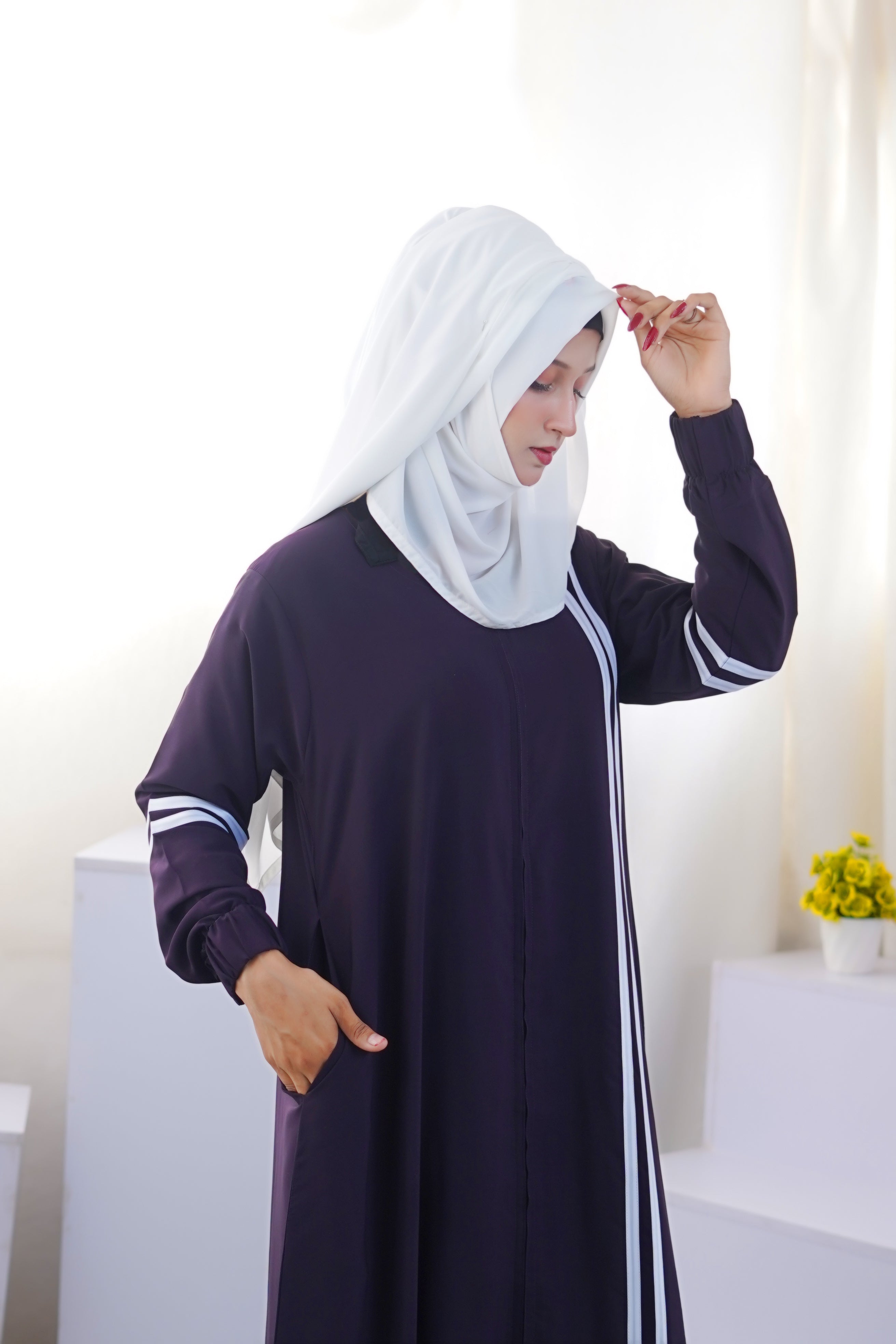 Sporty Chic Stripe Abaya – Deep Indigo