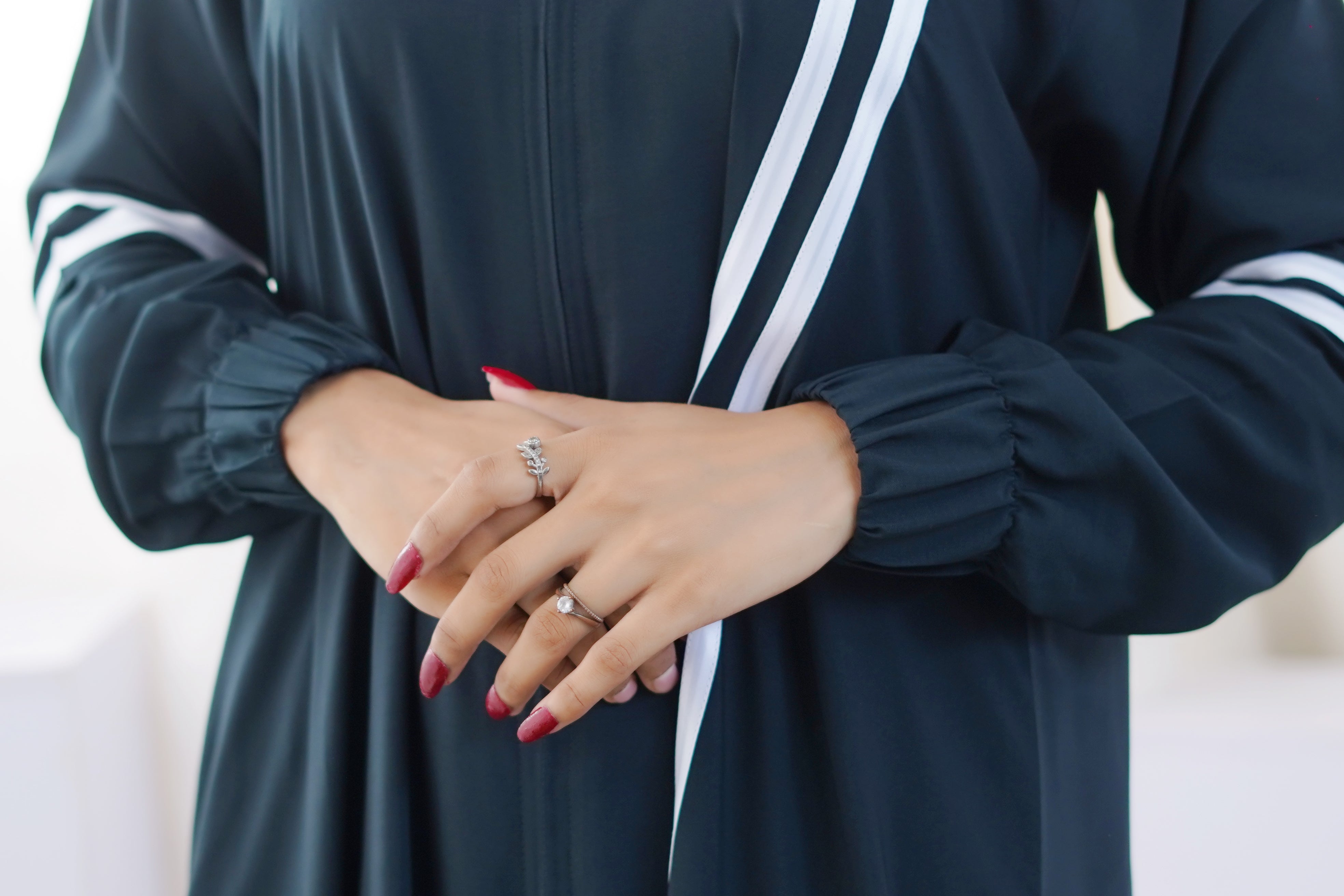 Sporty Chic Stripe Abaya – Deep Ocean