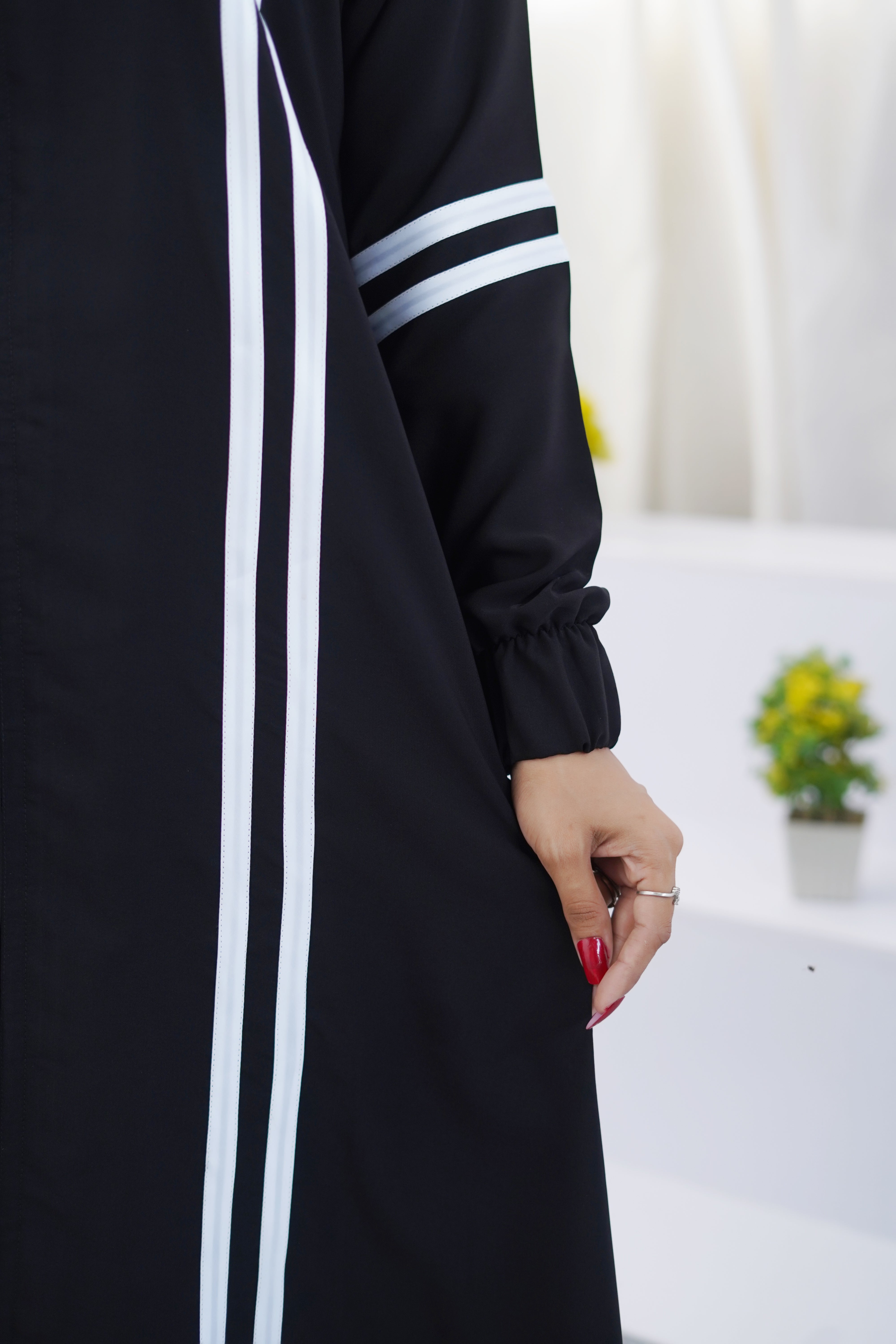 Sporty Chic Stripe Abaya – Black